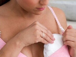 Brustpflege während der Stilzeit / Je prends soin de mes seins - Nestlé Baby Brustpflege während der Stilzeit / Je prends soin de mes seins - Nestlé Baby