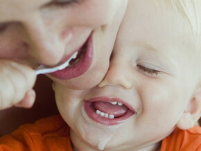 Baby lehnt das Essen ab / Refus de manger - Nestlé Baby