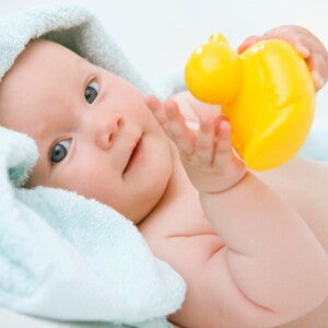 Hautreinigung / La toilette de Bébé - Nestlé Baby Hautreinigung / La toilette de Bébé - Nestlé Baby