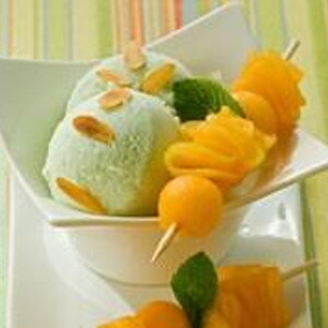 Melonenspiesschen mit Sorbet