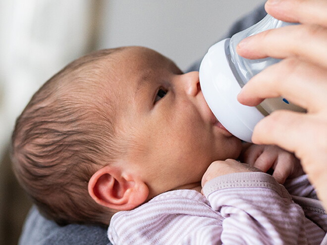 Tipps für das Füttern deines Babys mit dem Fläschchen